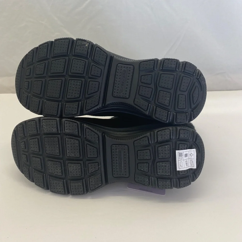 NWT Skechers - Memory Foam Boot - Water Repellent - Women's Size 7 (Free Gift!) - Picture 8 of 11